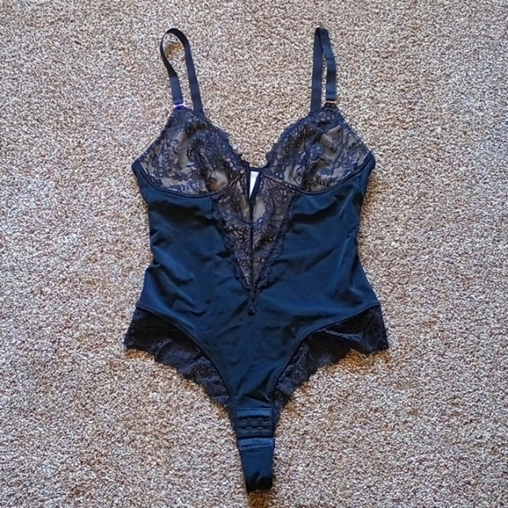 Ladies bodysuit, shape wear or lingerie